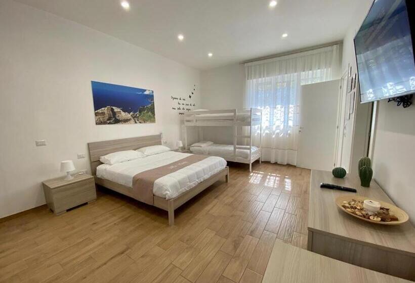 غرفة سوبيريور عائلية, Villa Manto Bed And Breakfast   Torre Annunziata Pompei