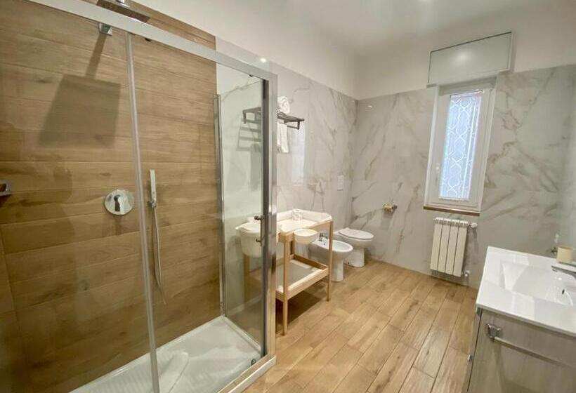 غرفة سوبيريور عائلية, Villa Manto Bed And Breakfast   Torre Annunziata Pompei