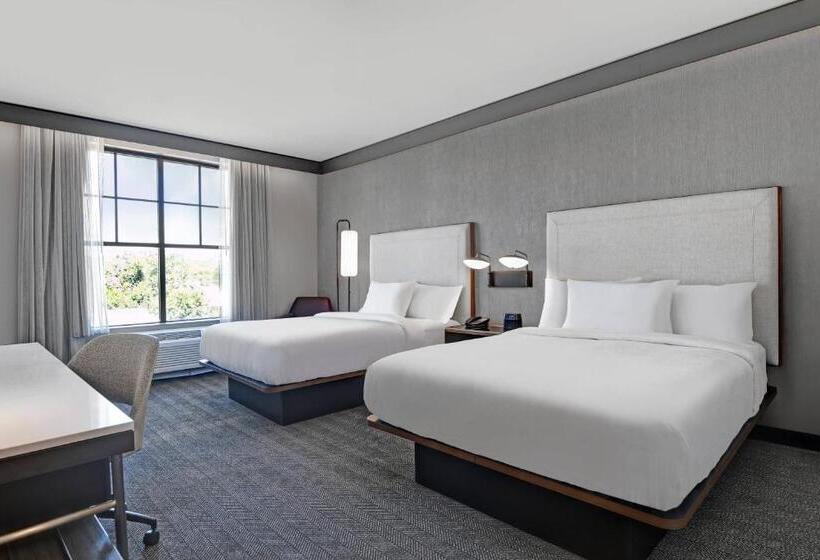 Номер Стандарт, Courtyard By Marriott Manhattan Aggieville