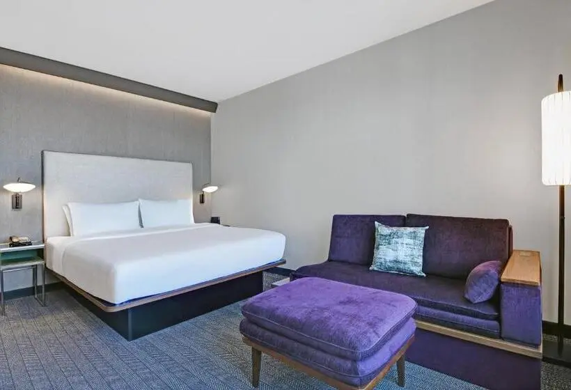 障害者適応デラックスルーム, Courtyard By Marriott Manhattan Aggieville