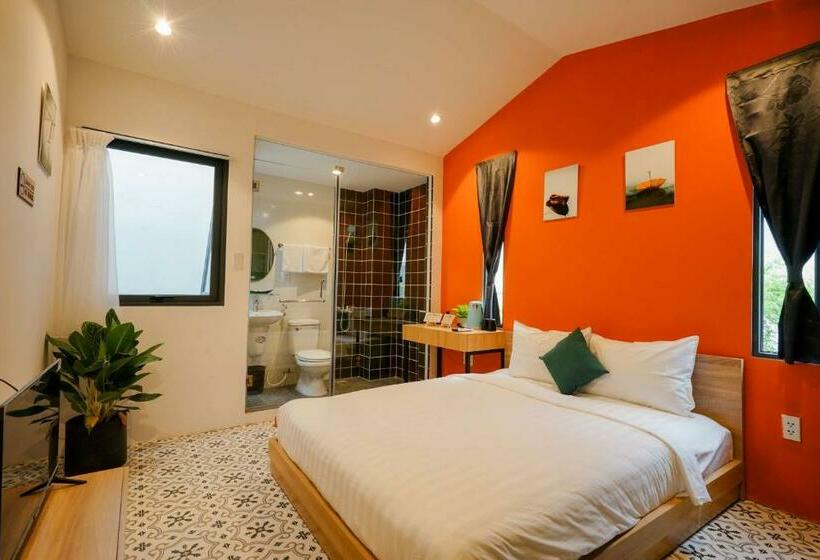 سوئیت دولوکس با چشمانداز, Lá Hotel Hàng Xanh