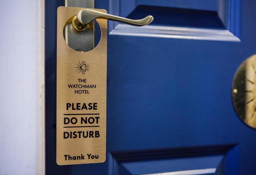 스탠다드 룸, The Mallard