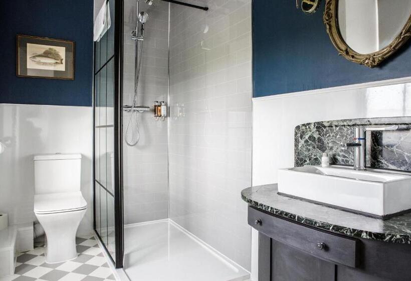 스탠다드 전망 룸, The Mallard