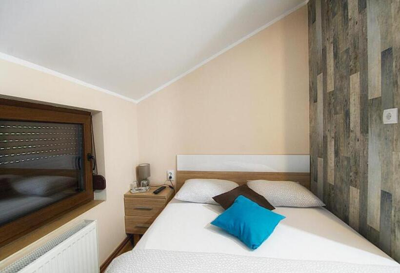 اتاق استاندارد, Vila Chess