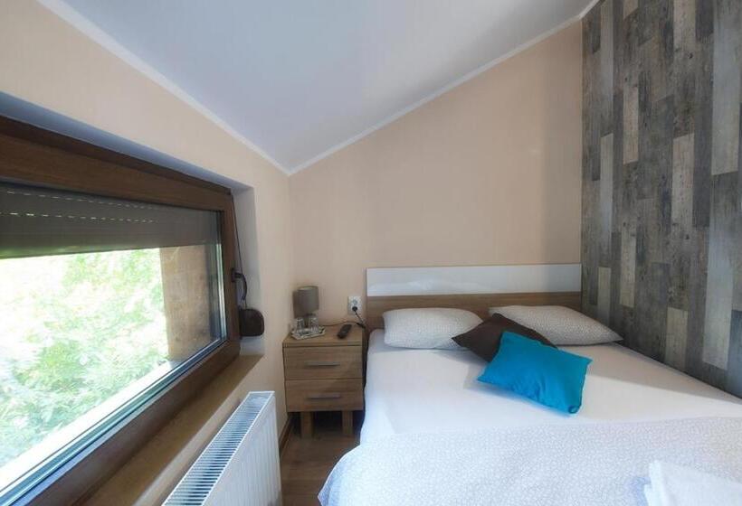 اتاق استاندارد, Vila Chess