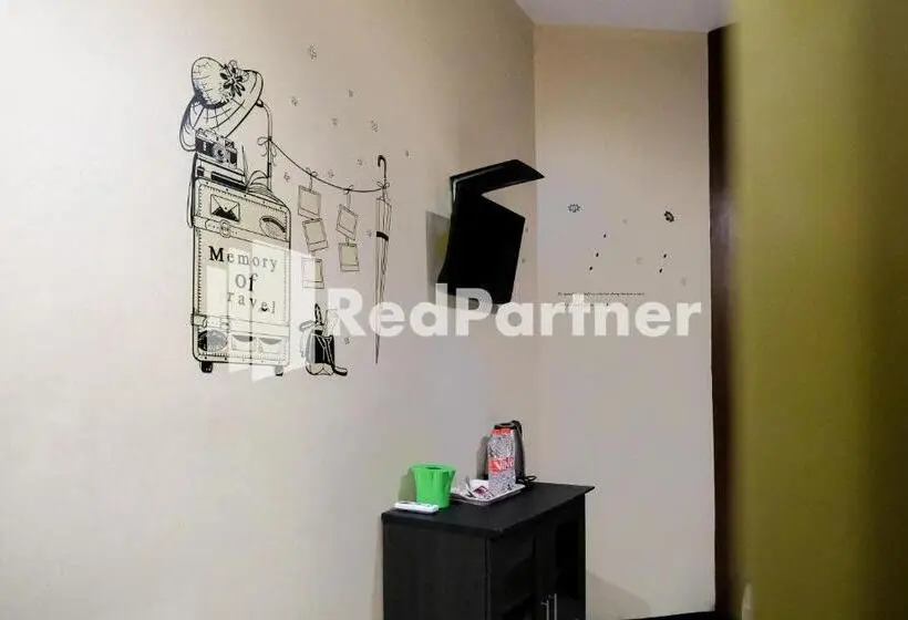 スーペリアールーム, Reddoorz At Sparkling Hotel Surabaya
