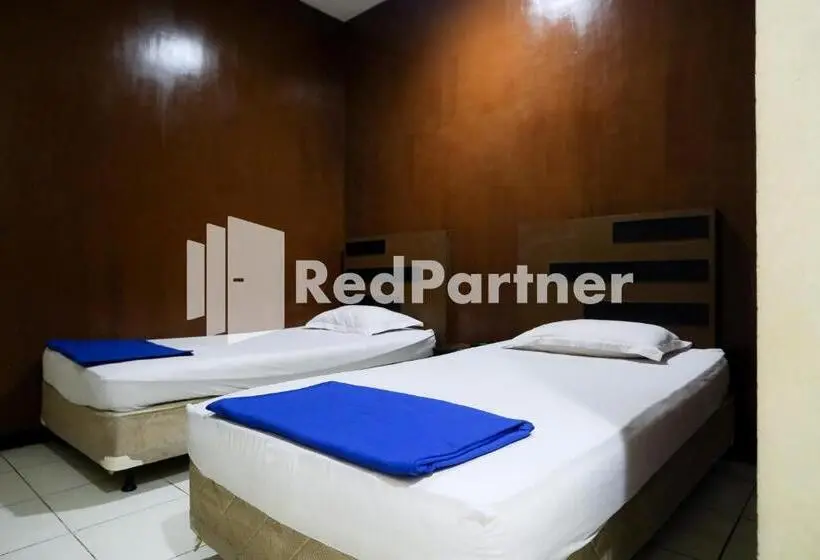 スーペリアールーム, Reddoorz At Sparkling Hotel Surabaya