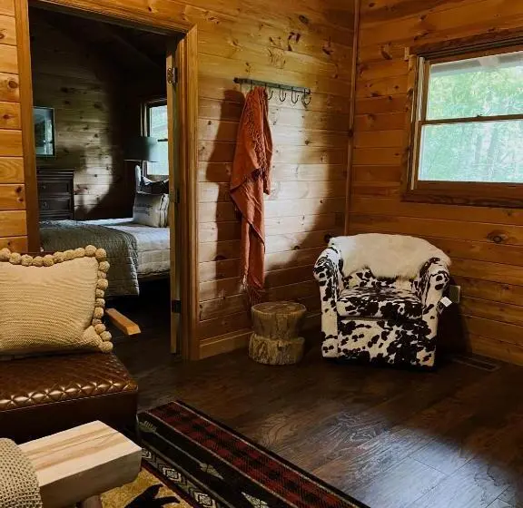 １ベッドルームハウス, Sylvan Valley Lodge And Cellars