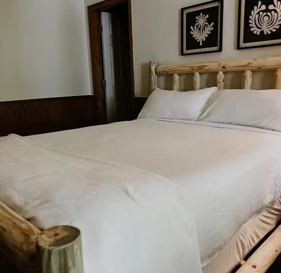 スタンダードルーム, Sylvan Valley Lodge And Cellars
