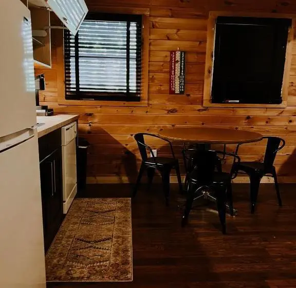 ２ベッドルームハウス, Sylvan Valley Lodge And Cellars
