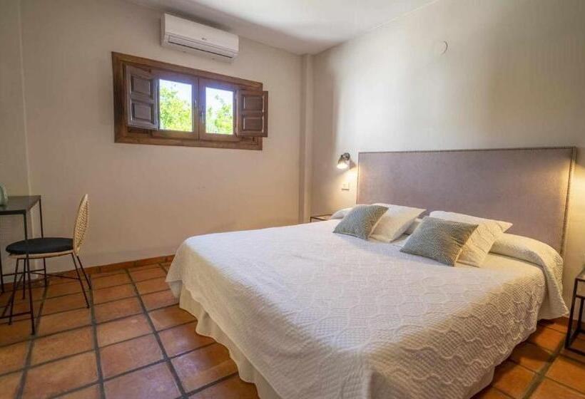 디럭스 룸, Taray En órgiva