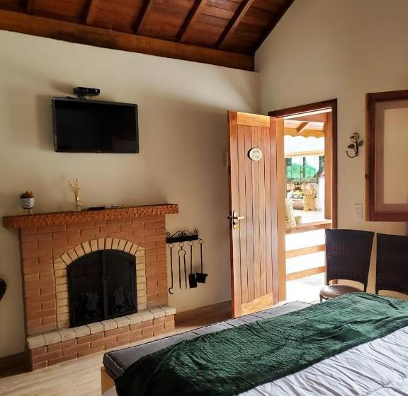 جناح مزود بجاكوزى, Pousada Cabana Na Floresta Monte Verde