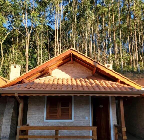 جناح مزود بجاكوزى, Pousada Cabana Na Floresta Monte Verde