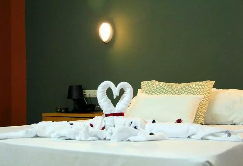 اتاق خانوادگی, Ahc Hoteles