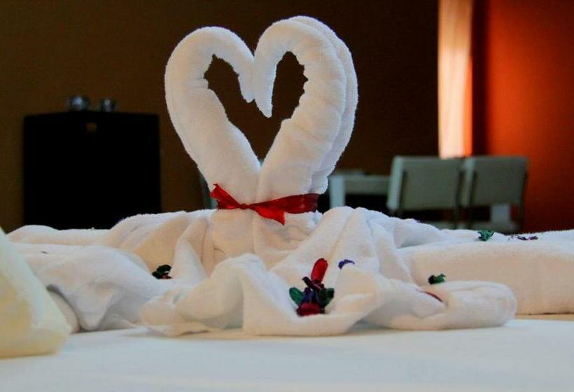 اتاق خانوادگی, Ahc Hoteles