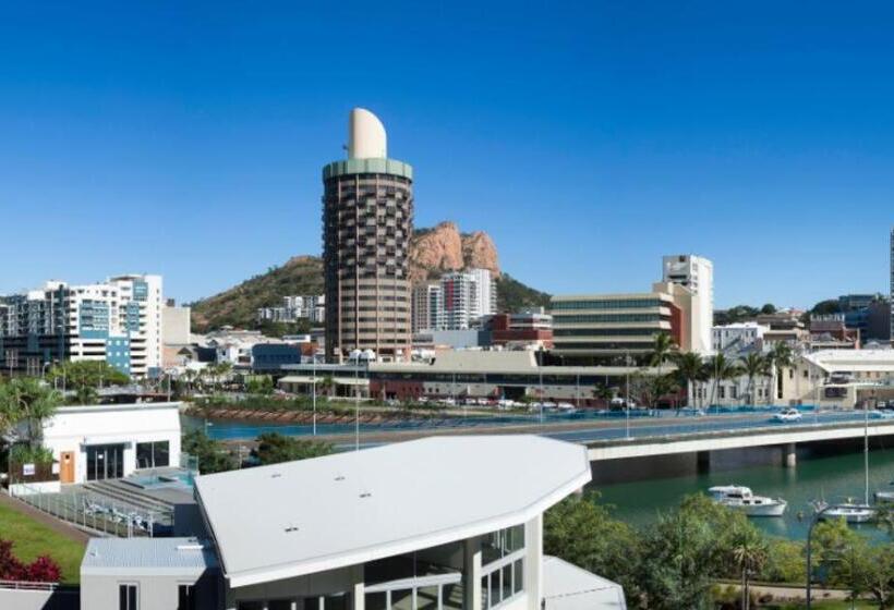 스탠다드 룸 킹사이즈 침대, Grand Hotel And Apartments Townsville