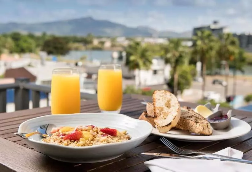 آپارتمان اقتصادی دو خوابه, Grand Hotel And Apartments Townsville