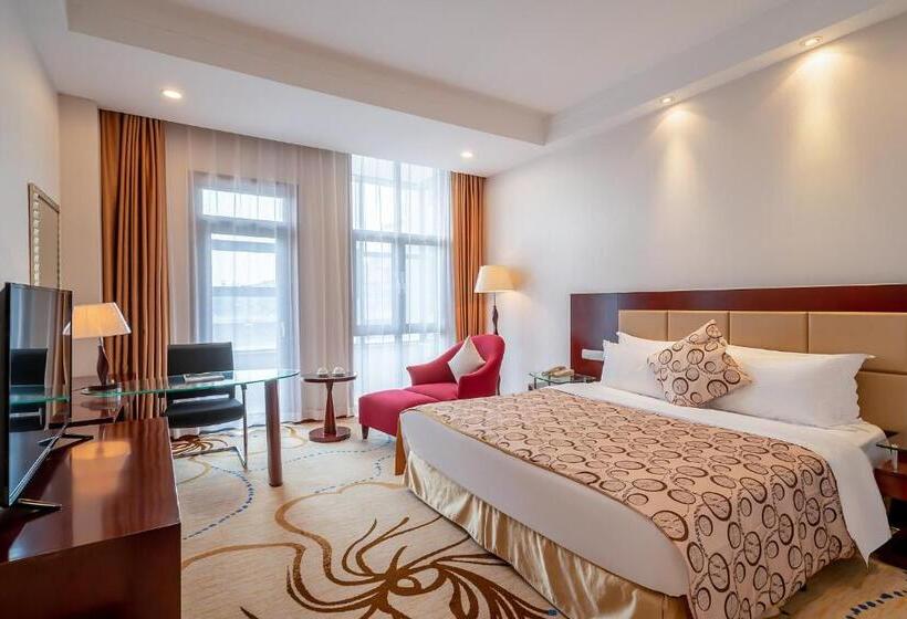 Номер Executive, Grand Metropark Hotel Shandong