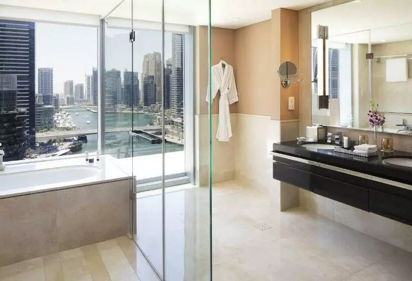 سوئیت پریمیوم, Jw Marriott Hotel Marina