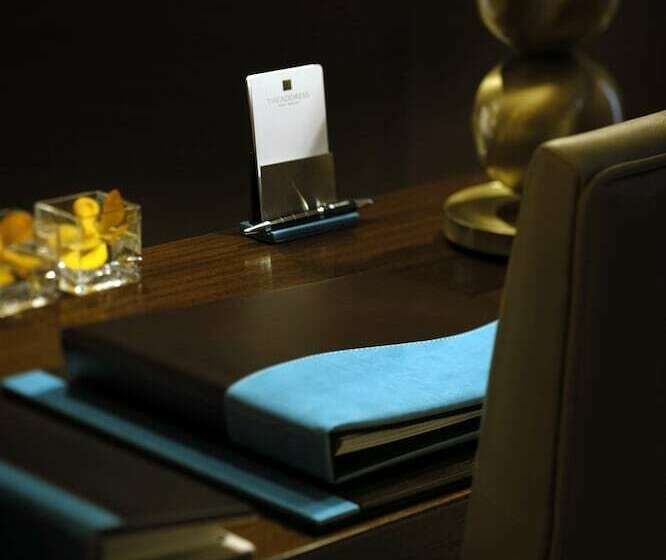 اتاق لوکس با چشم‌انداز, Jw Marriott Hotel Marina