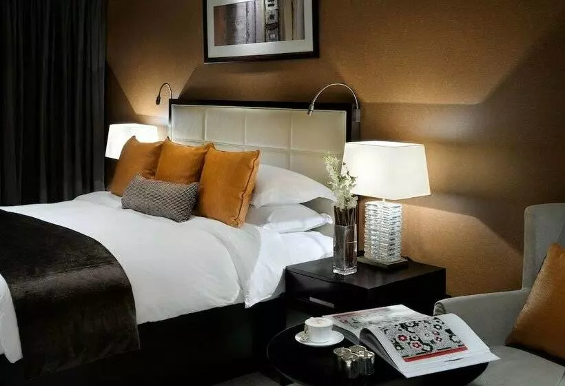اتاق لوکس با چشم‌انداز, Jw Marriott Hotel Marina