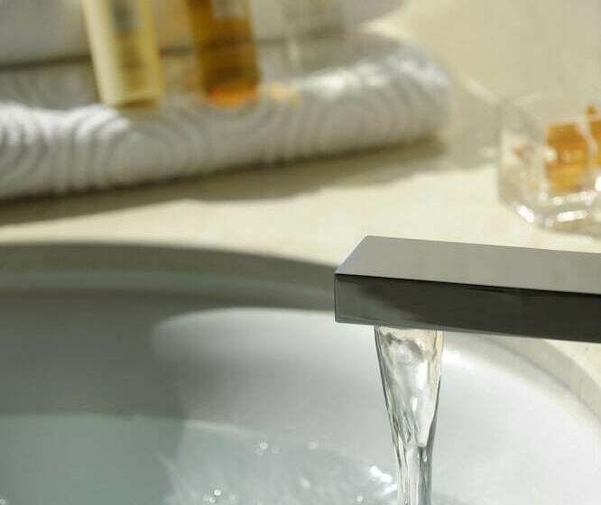 اتاق لوکس با چشمانداز, Jw Marriott Hotel Marina