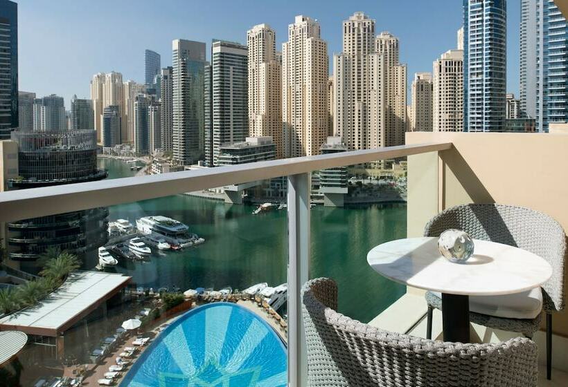 اتاق اجرایی با تخت بزرگ, Jw Marriott Hotel Marina