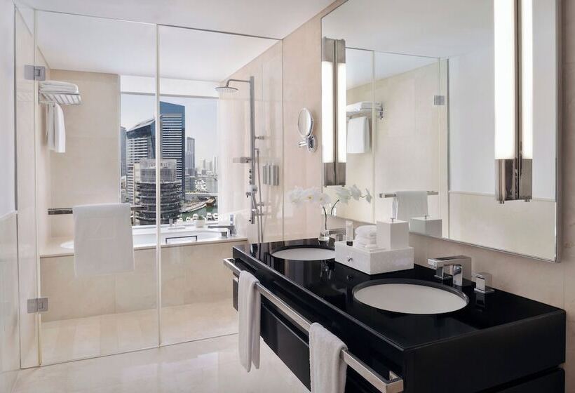 اتاق لوکس با چشمانداز, Jw Marriott Hotel Marina