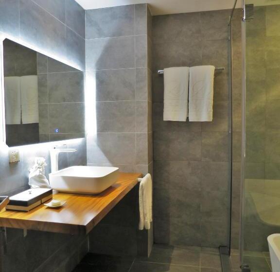 سوییت, A&em Art