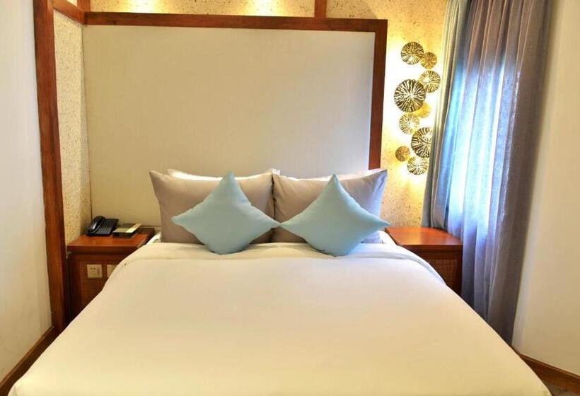 سوییت, A&em Art