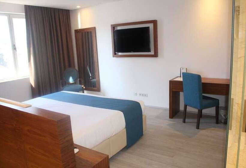 スタンダードルーム, Afrin Prestige