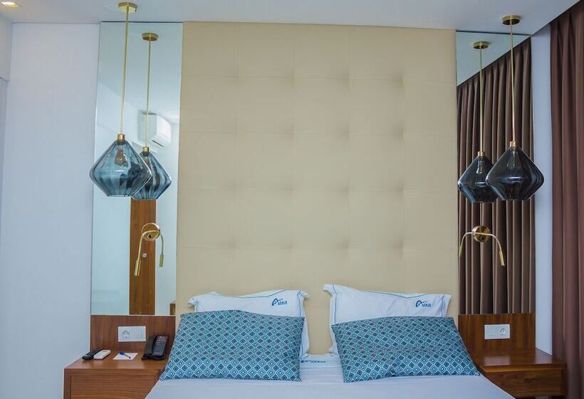 スタンダードルーム, Afrin Prestige