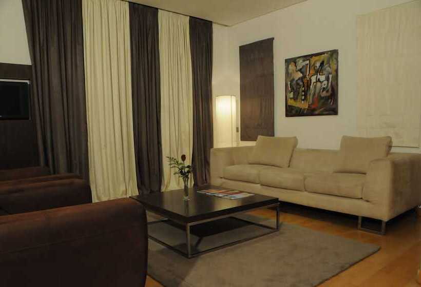 エクゼクティブスイート, Afrin Prestige