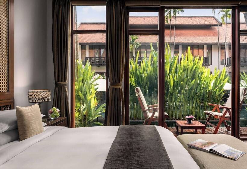 Люкс с Террасой, Anantara Angkor Resort