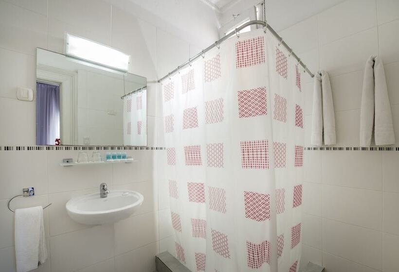 스탠다드 트리플 룸, Crisol Mundial