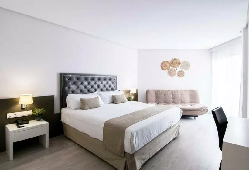 سوییت جونیور, Cullera Holiday