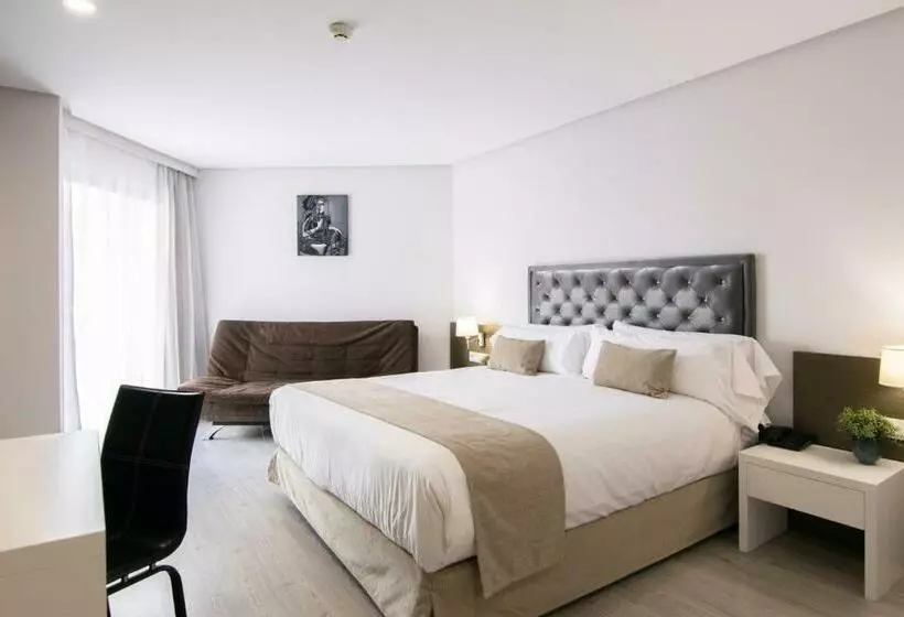 سوییت جونیور, Cullera Holiday