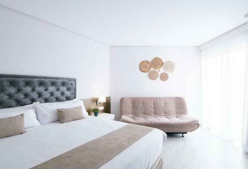 סוויטת ג'וניור, Cullera Holiday