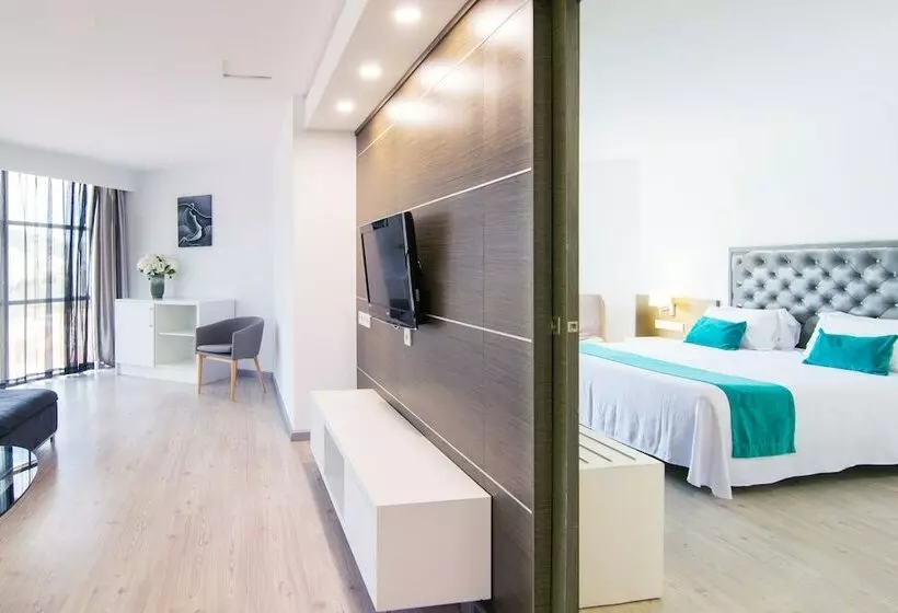سوییت جونیور, Cullera Holiday