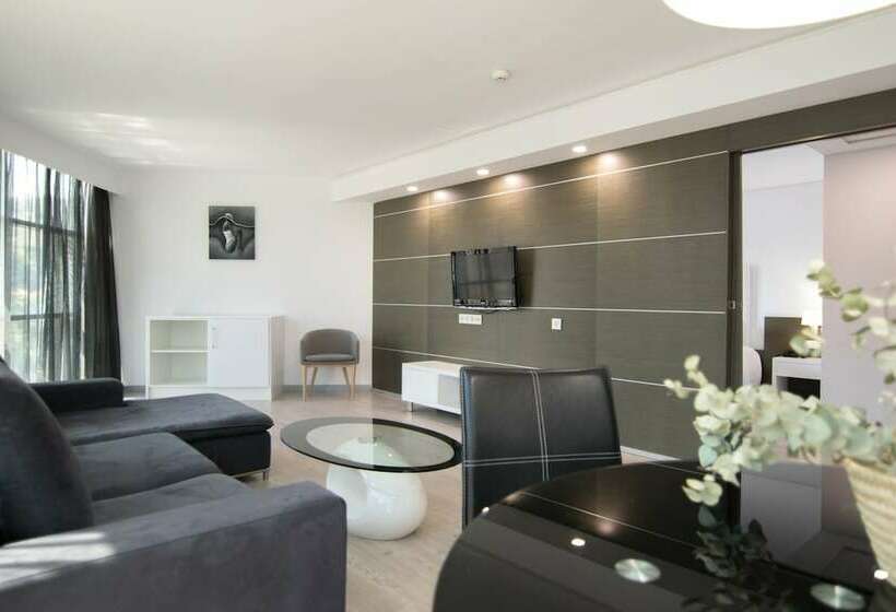 סוויטת ג'וניור, Cullera Holiday