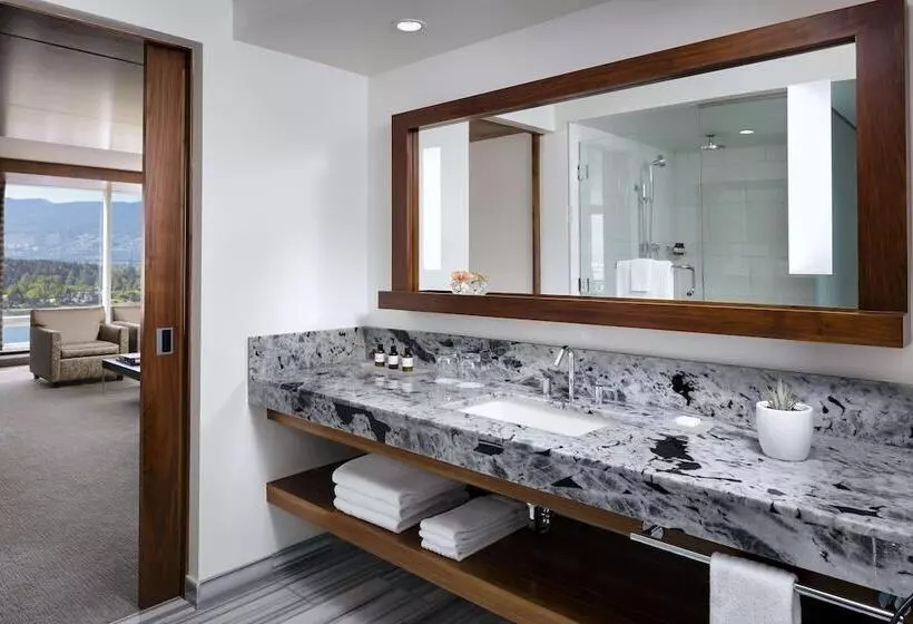 سوییت, Fairmont Pacific Rim