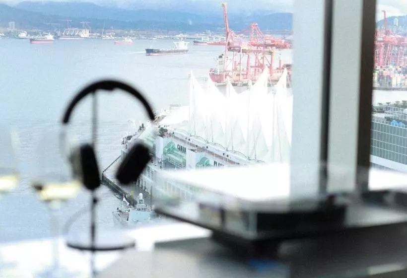 سوییت, Fairmont Pacific Rim