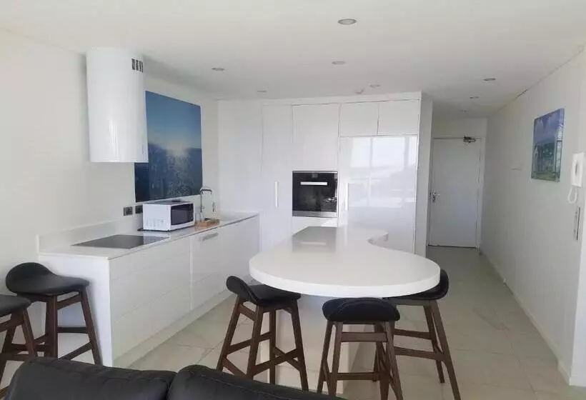 آپارتمان 2 خوابه با چشم‌انداز دریا, Golden Sands On The Beach   Absolute Beachfront Apartments