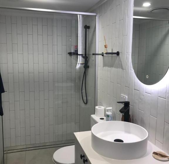 2 Sovrums Lägenhet, Golden Sands On The Beach   Absolute Beachfront Apartments