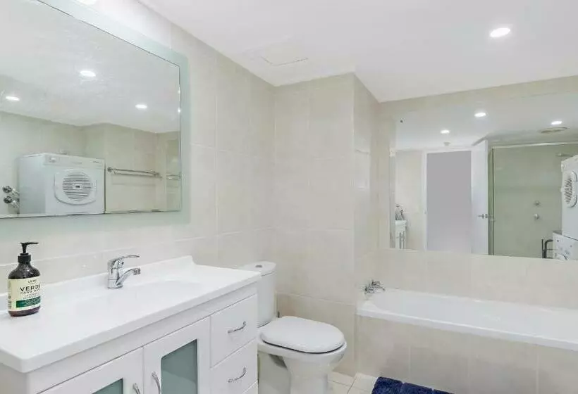 آپارتمان 2 خوابه با چشم‌انداز دریا, Golden Sands On The Beach   Absolute Beachfront Apartments