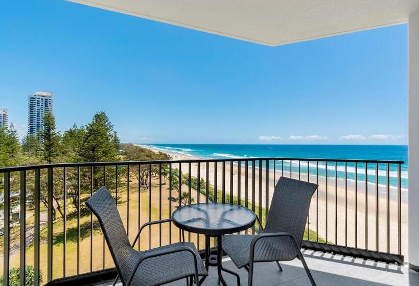 침실 2개 바다 전망 아파트, Golden Sands On The Beach Absolute Beachfront Apartments