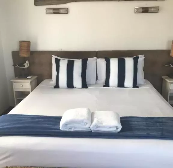 آپارتمان 3 خوابه, Golden Sands On The Beach   Absolute Beachfront Apartments