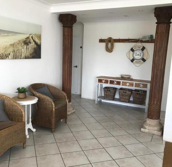 침실 3개 아파트, Golden Sands On The Beach Absolute Beachfront Apartments