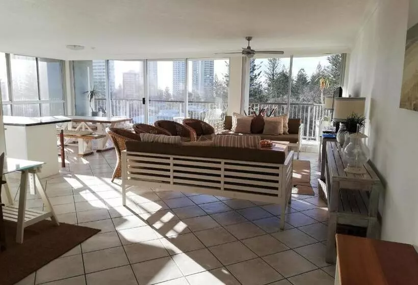 آپارتمان 3 خوابه, Golden Sands On The Beach   Absolute Beachfront Apartments