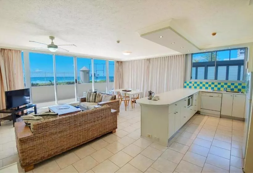 آپارتمان 2 خوابه, Golden Sands On The Beach   Absolute Beachfront Apartments